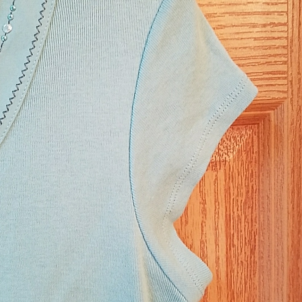Shirt - Picture 4 of 4